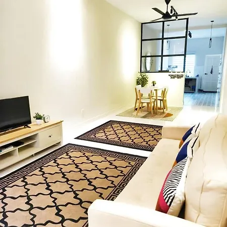 The Nadraa Guesthouse Klia Sepang Exterior photo