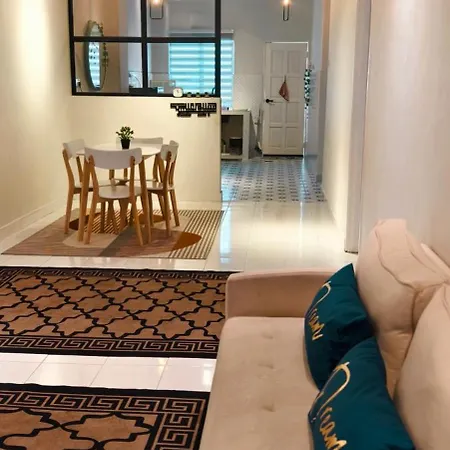 The Nadraa Guesthouse Klia Sepang Exterior photo